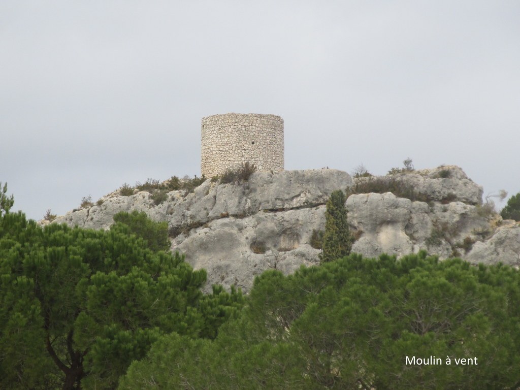 Eygalières - Jeudi 13 février 2020 Groupe J.Marie et Gérard UcH6qJ