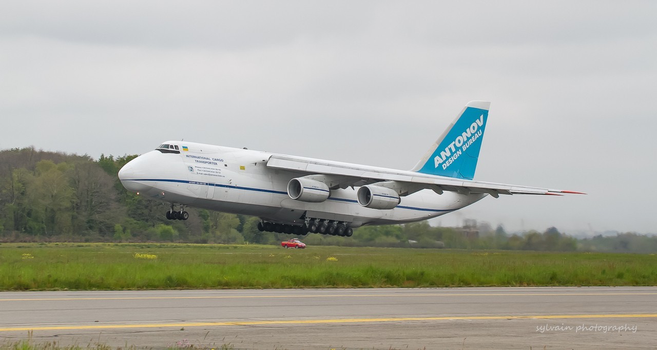 [22/04/2016] Antonov An124 (UR-82072) Antonov Design Bureau 8E1fPD