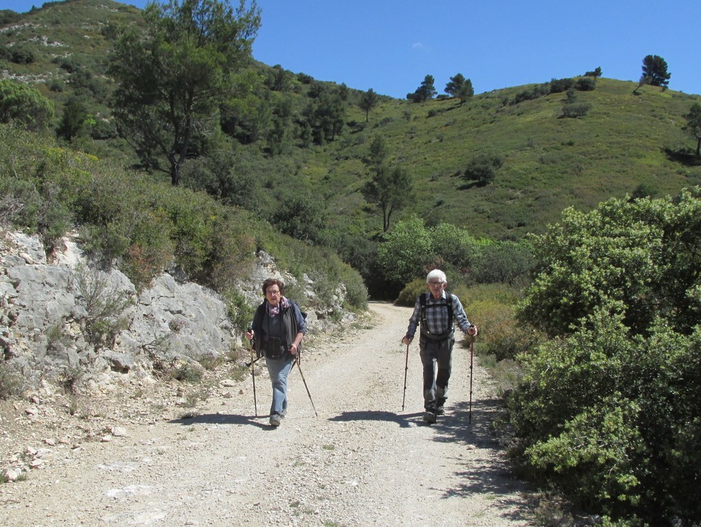         Cheval blanc - Gorges du régalon - Lundi 25 avril 2016 QA6rhN