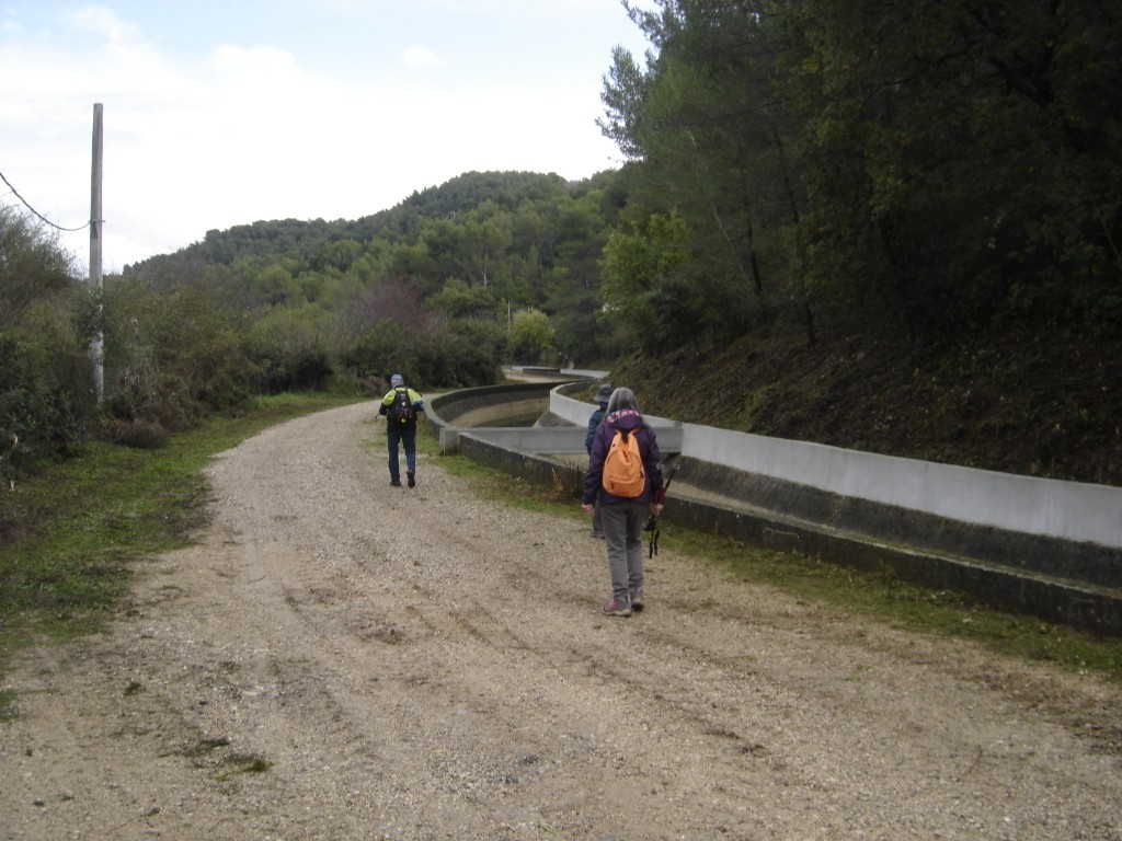 Simiane-Collongue - Vendredi 15 novembre 2019 Sq9IRh