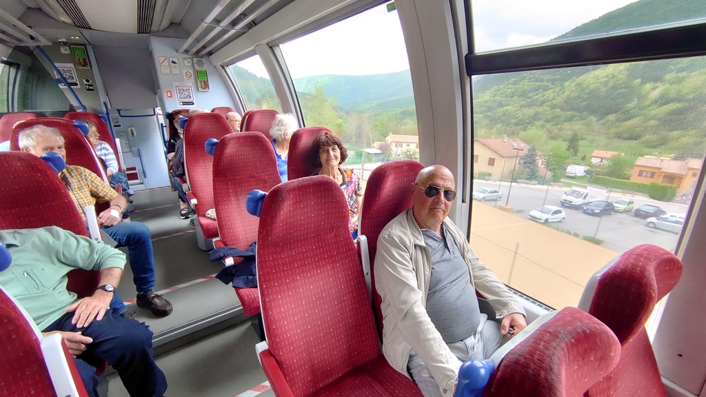 St André les Alpes "Le Train des Pignes " Entrevaux - Samedi 7 mai 2022 4iGcJW