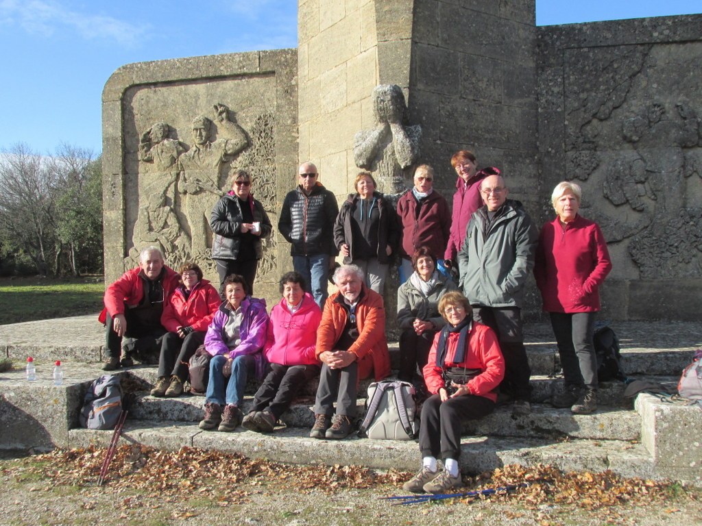 La Roque d'Anthéron - Jeudi 12 décembre 2019 - Groupe J.M et Gérard  Bj9kdS