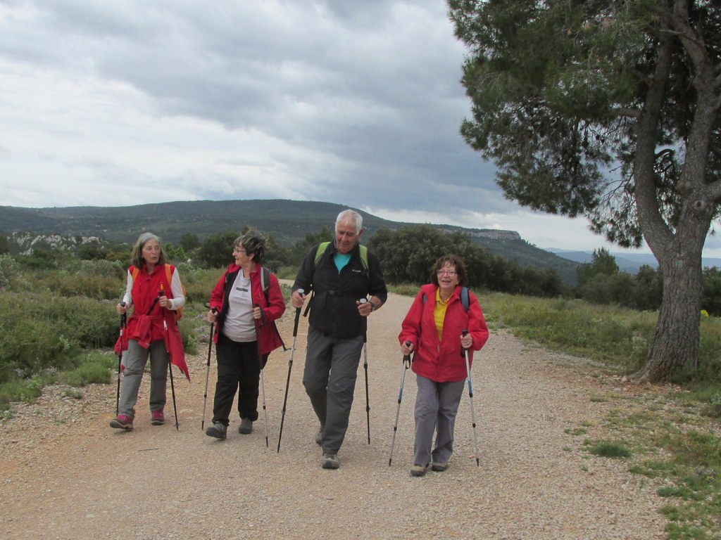 Le Tholonet - Jeudi 25 avril 2019 SwGZCB