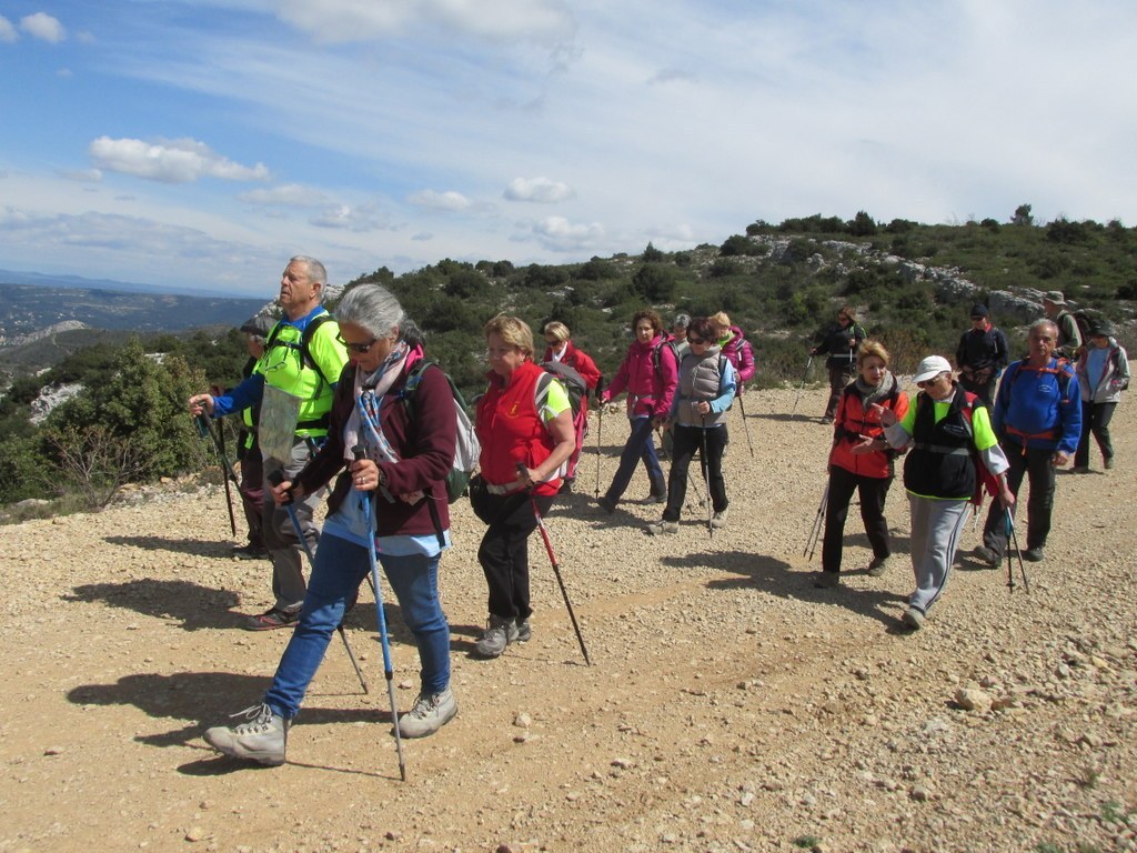 Randonnées des 3 clubs à Pichauris - Circuit bleu - Samedi 9 avril 2016 XEnEZV