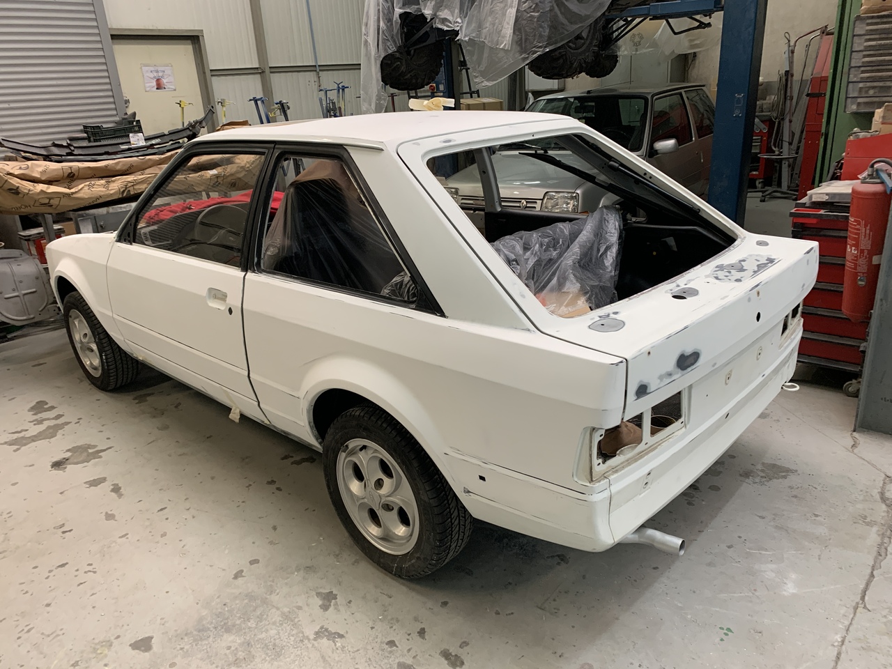 Et une de plus, Escort XR3 4V de 1981 O7wVH7