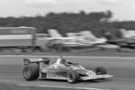 Carlos Reutemann Formula one Photo tribute - Page 42 R9wHGD