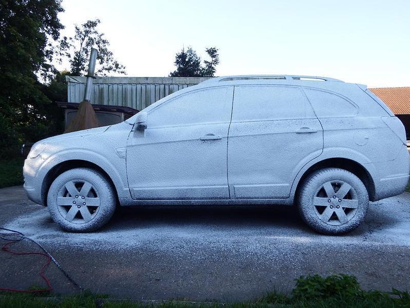 chevrolet captiva peint à la bombe EYknjR