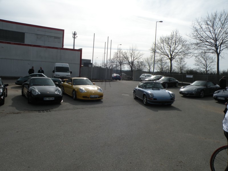 Ici les photos du 8eme Rassemblement d'Autos Anciennes et sportives à Séléstat EzvSyi