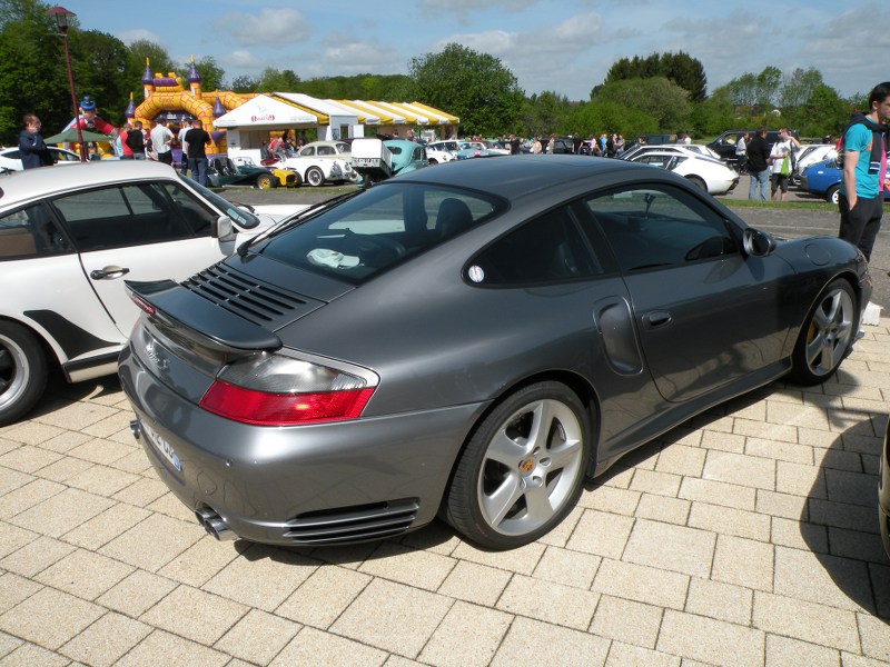 Ici les photos du 6ème Salon Autos à Lemberg du 10.05.2015 ( 2e série de tofs ) NUuwIe