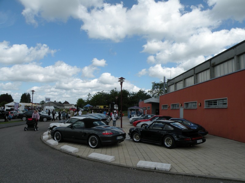 Ici les photos du 6ème Salon Autos à Lemberg du 10.05.2015 ( 2e série de tofs ) 6xpsyf