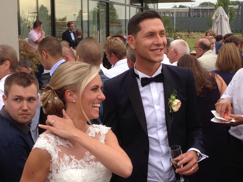  Ici en 50 photos le bonheur de Marie et Arnaud  unis par les liens sacrés du mariage à Batzendorf du 1.08.2015 WWWZVC