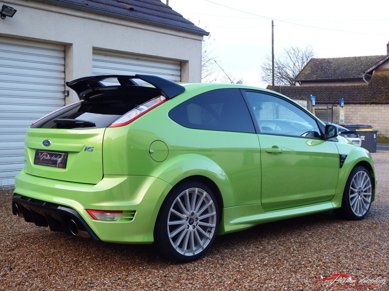 rénovation carrosserie et cuir ford focus rs FLCDQa