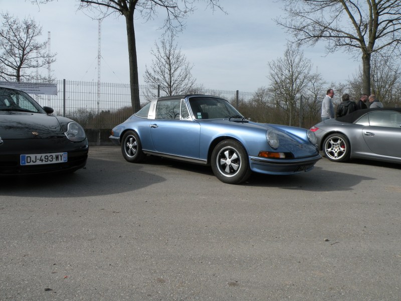 Ici les photos du 8eme Rassemblement d'Autos Anciennes et sportives à Séléstat FsB0tb