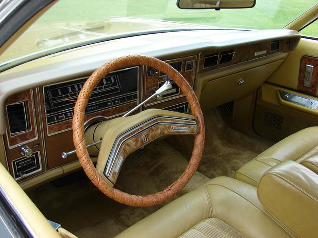  ... (US) 1977 Mercury Grand Marquis  ... 7b1a6c