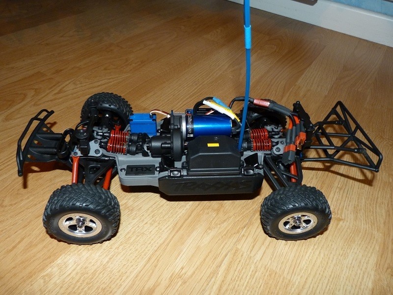 Mon petit garage RC  H6LnIo