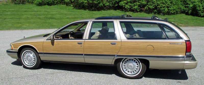 ... (US) 1996 Buick Roadmaster Wagon ... 37dr