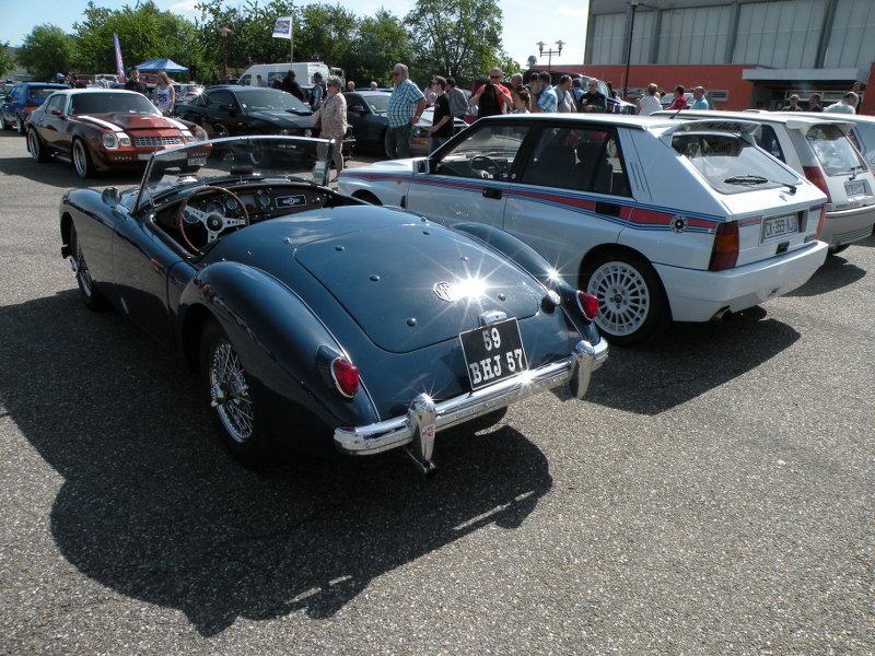 Ici les photos du 6ème Salon Autos à Lemberg du 10.05.2015 ( 2e série de tofs ) AMS2A8