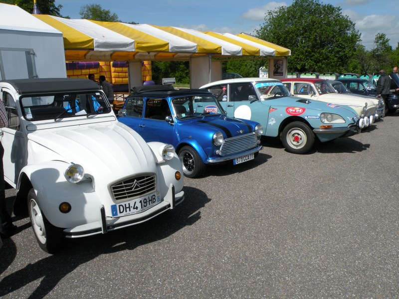 Ici les photos du 6ème Salon Autos à Lemberg du 10.05.2015 ( 2e série de tofs ) 1b6hn3