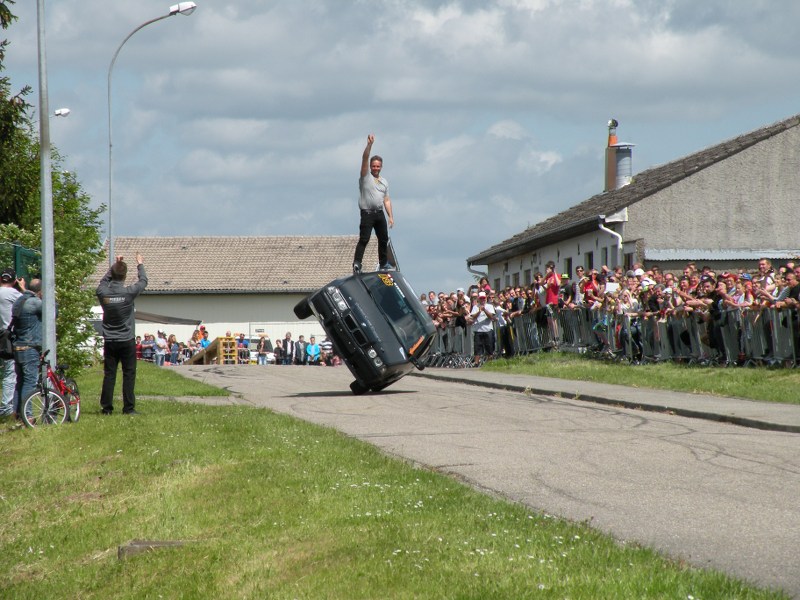 Ici les photos du 6ème Salon Autos à Lemberg du 10.05.2015 ( 2e série de tofs ) ZuHycC