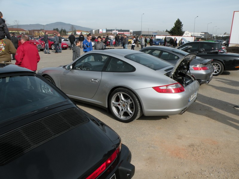 Ici les photos du 8eme Rassemblement d'Autos Anciennes et sportives à Séléstat Oq0lng