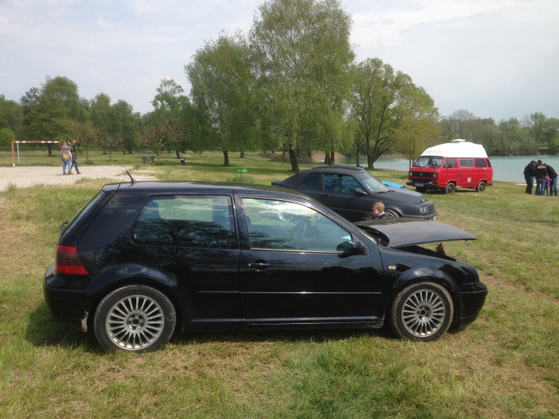 Ici le CR et les photos du Lautersee n° 9 du 1.05.2016 ( Rassemblement des marques du groupe VAG ) EZwZ1K