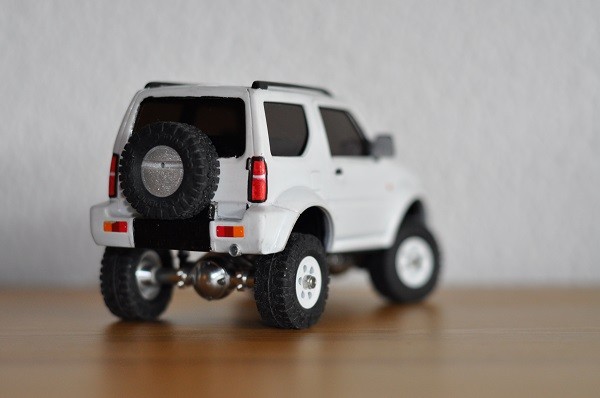 ORLANDOO HUNTER 1/35 devient Jimny au 1/32 ! - Page 3 Ec1Hql