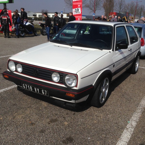 Ici le CR et les photos du  Rassemblement Passion Automobile Alsace ce dimanche matin 20 mars à Vendenheim KLpQ2D