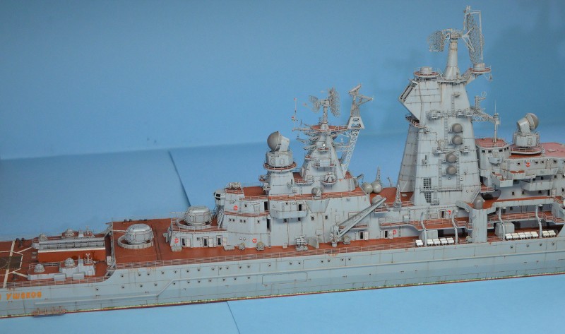 Diorama Class KIROV et Class SLAVA au 1/350 – Kit Trumpeter - Page 6 LT2Lyr