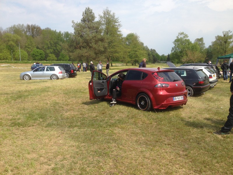 Ici le CR et les photos du Lautersee n° 9 du 1.05.2016 ( Rassemblement des marques du groupe VAG ) SF2X6D