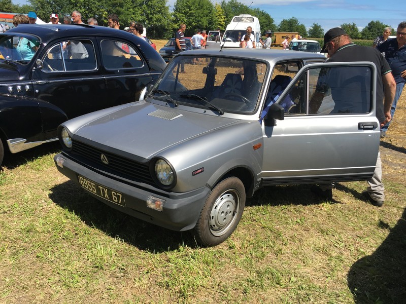 Ici le CR et les Photos du 8ème Auto-Rétro à Ohnenheim du 16.07.2017 Yr0aEW