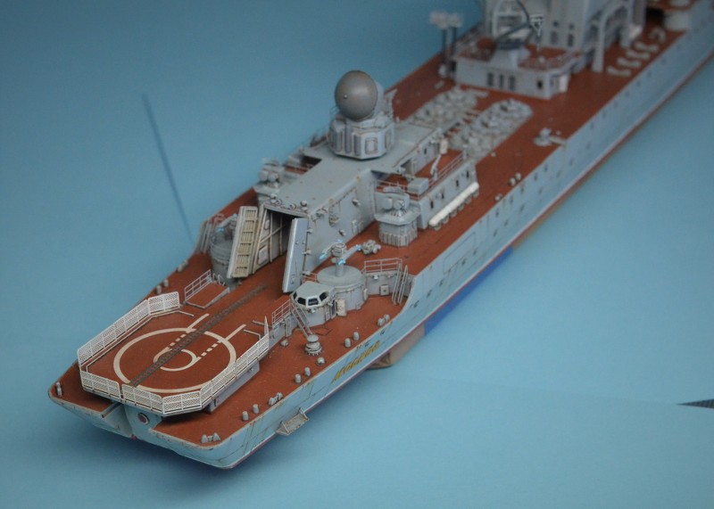 Diorama Class KIROV et Class SLAVA au 1/350 – Kit Trumpeter - Page 6 AxxJx4