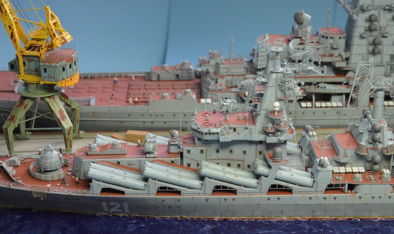 Diorama Class KIROV et Class SLAVA au 1/350 – Kit Trumpeter - Page 9 Dv91gx