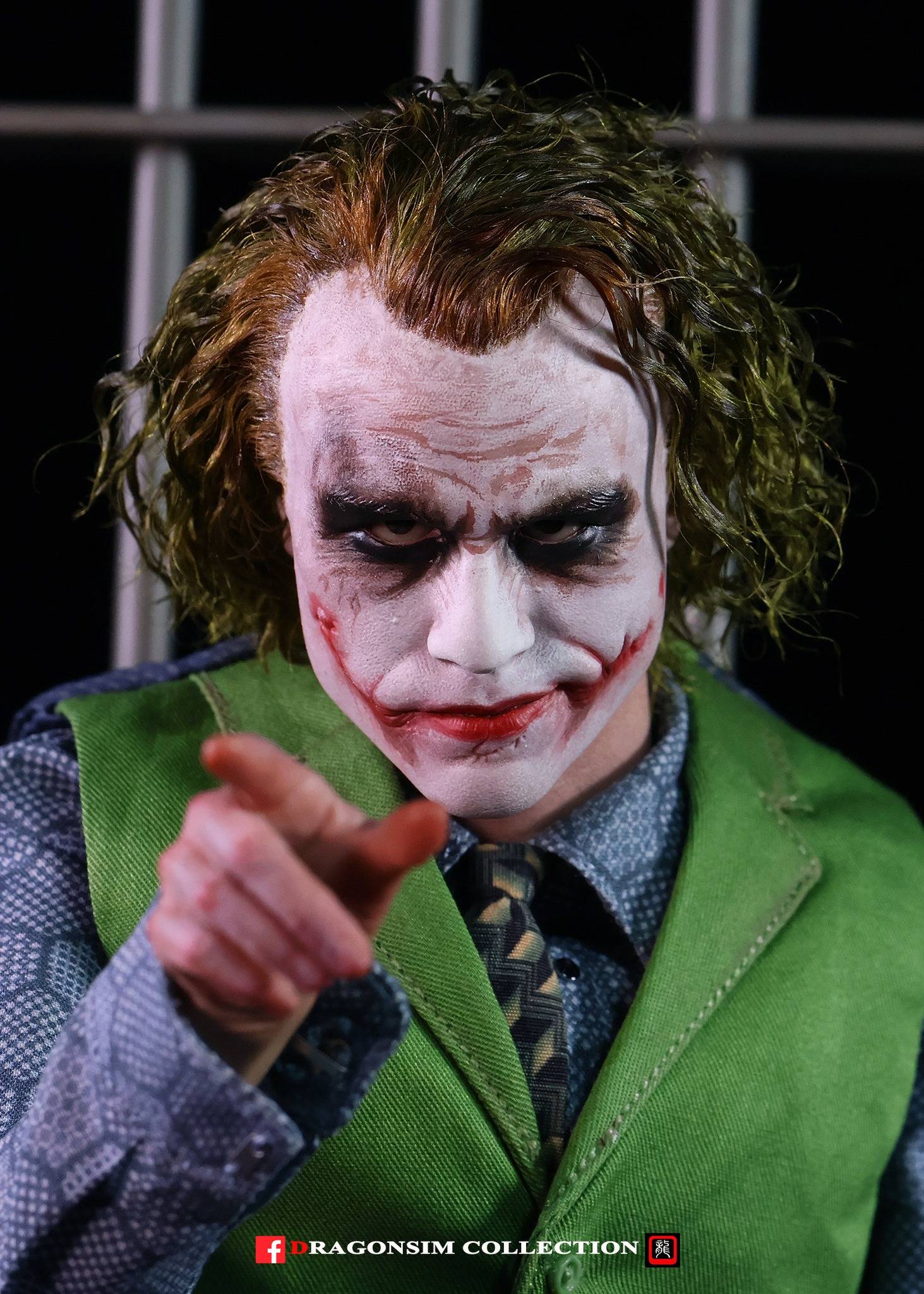 The Dark Knight : Joker (Heath Ledger)  - Page 4 JwpDoX