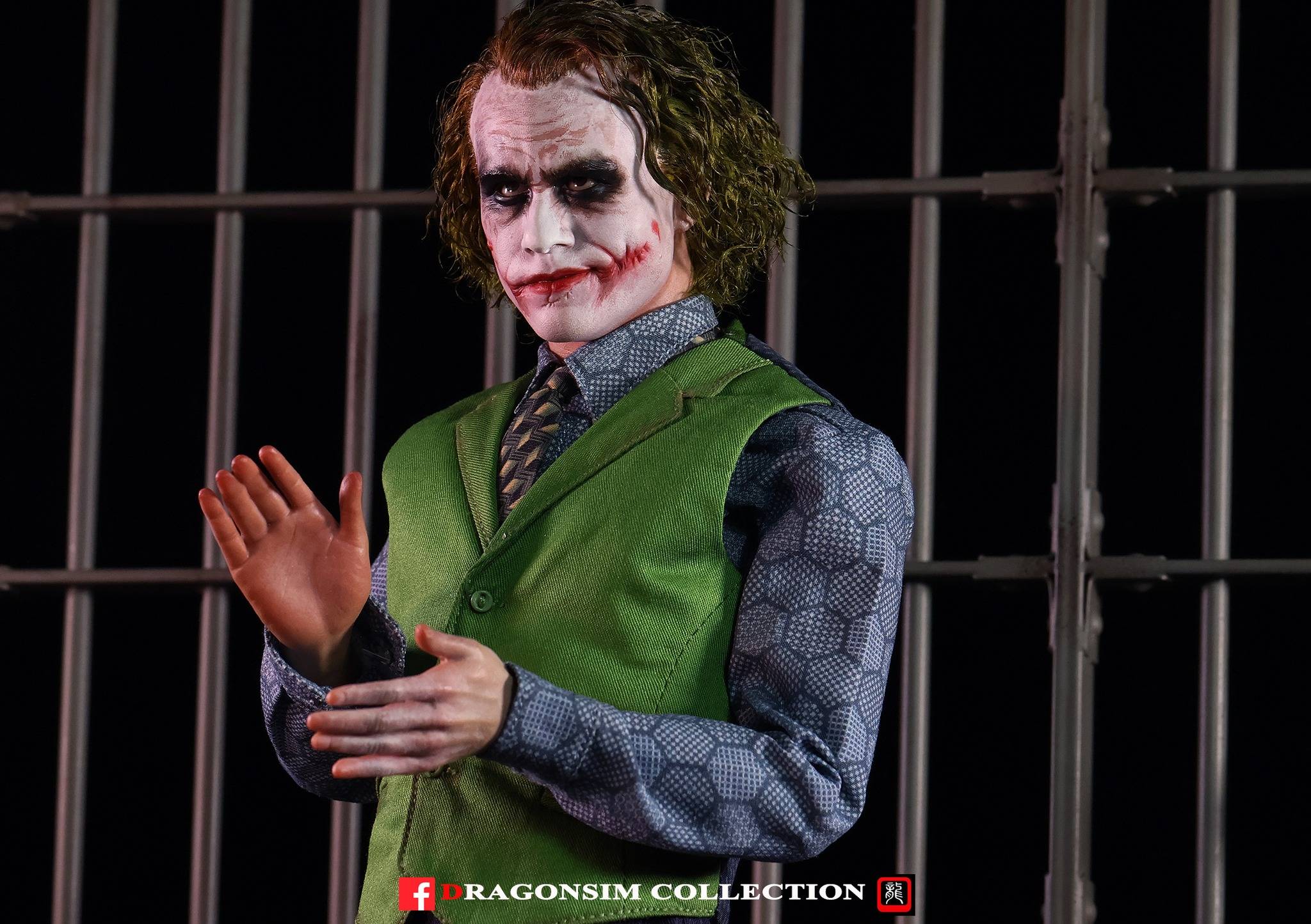 The Dark Knight : Joker (Heath Ledger)  - Page 4 DPcQ7e