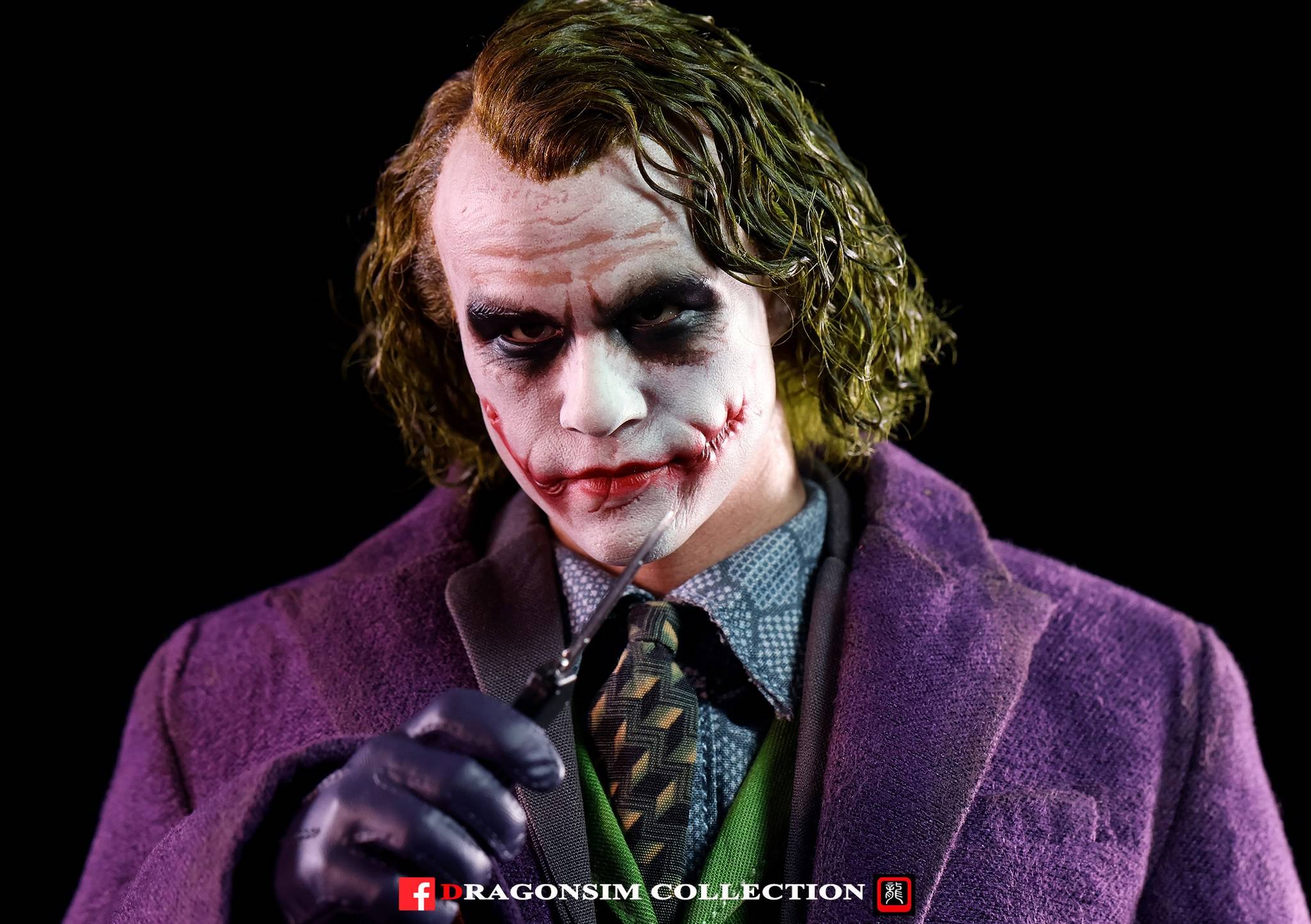 The Dark Knight : Joker (Heath Ledger)  - Page 4 DTkkaL