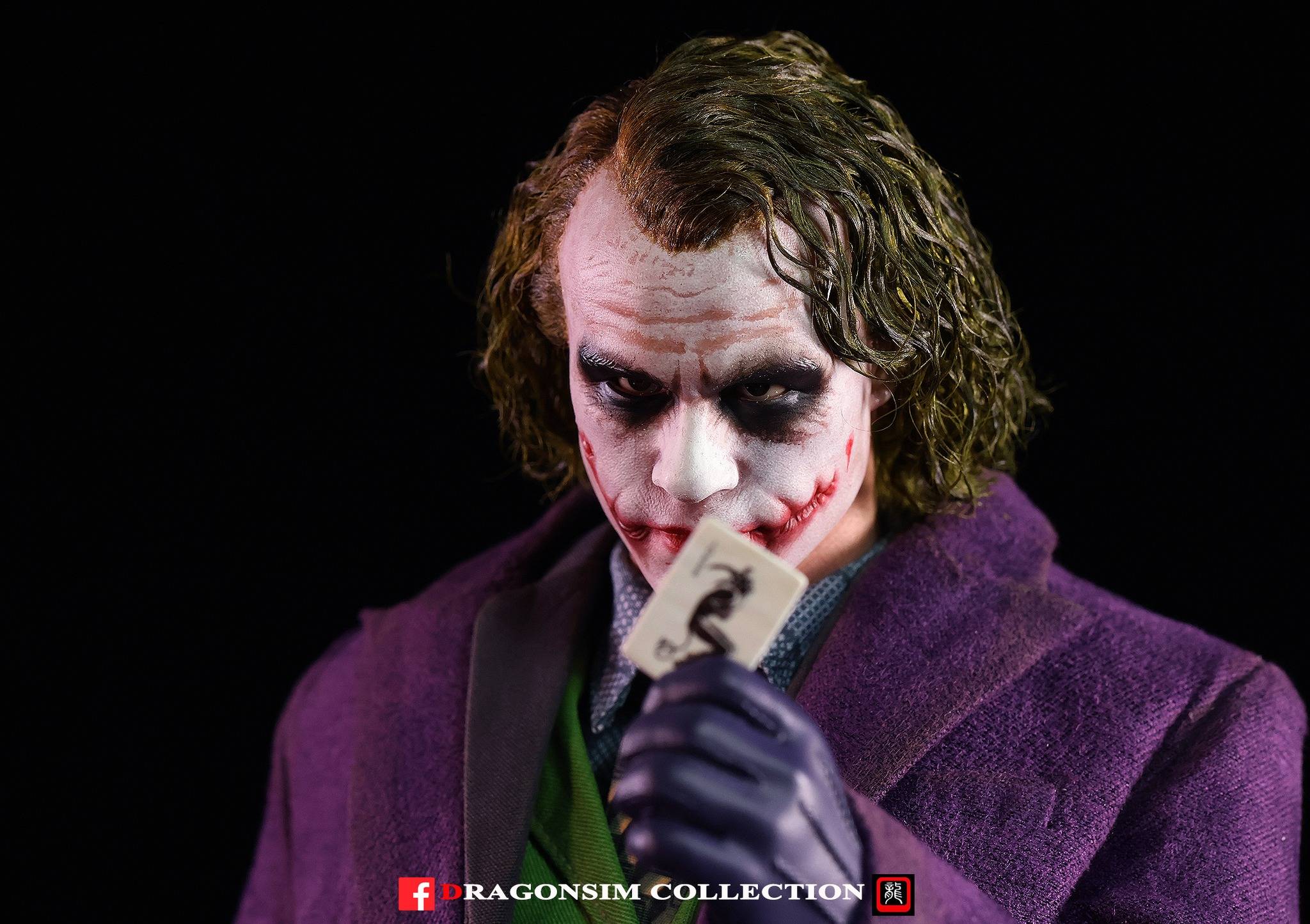 The Dark Knight : Joker (Heath Ledger)  - Page 4 Pta5KN