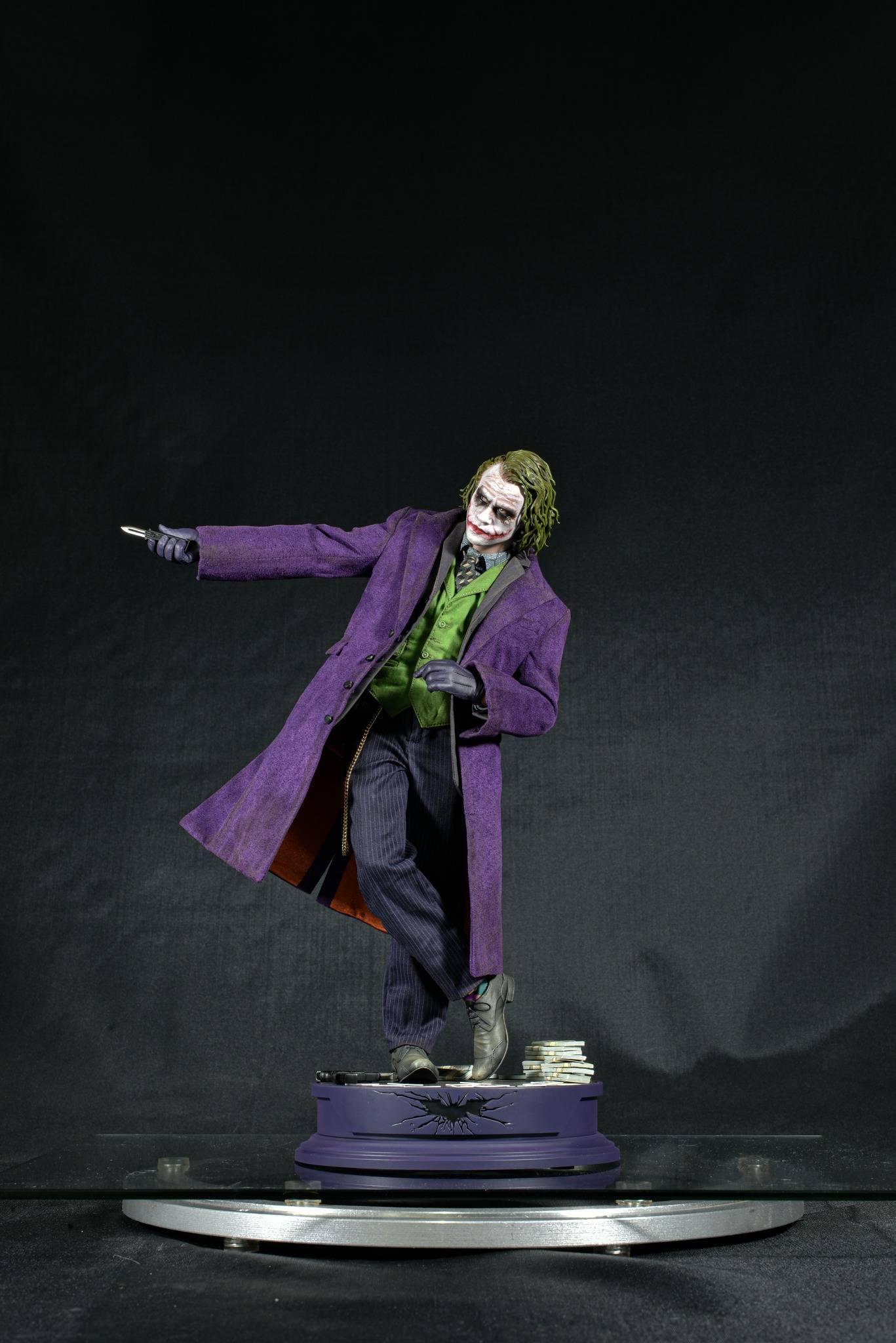 The Dark Knight : Joker (Heath Ledger)  - Page 3 STgHKZ