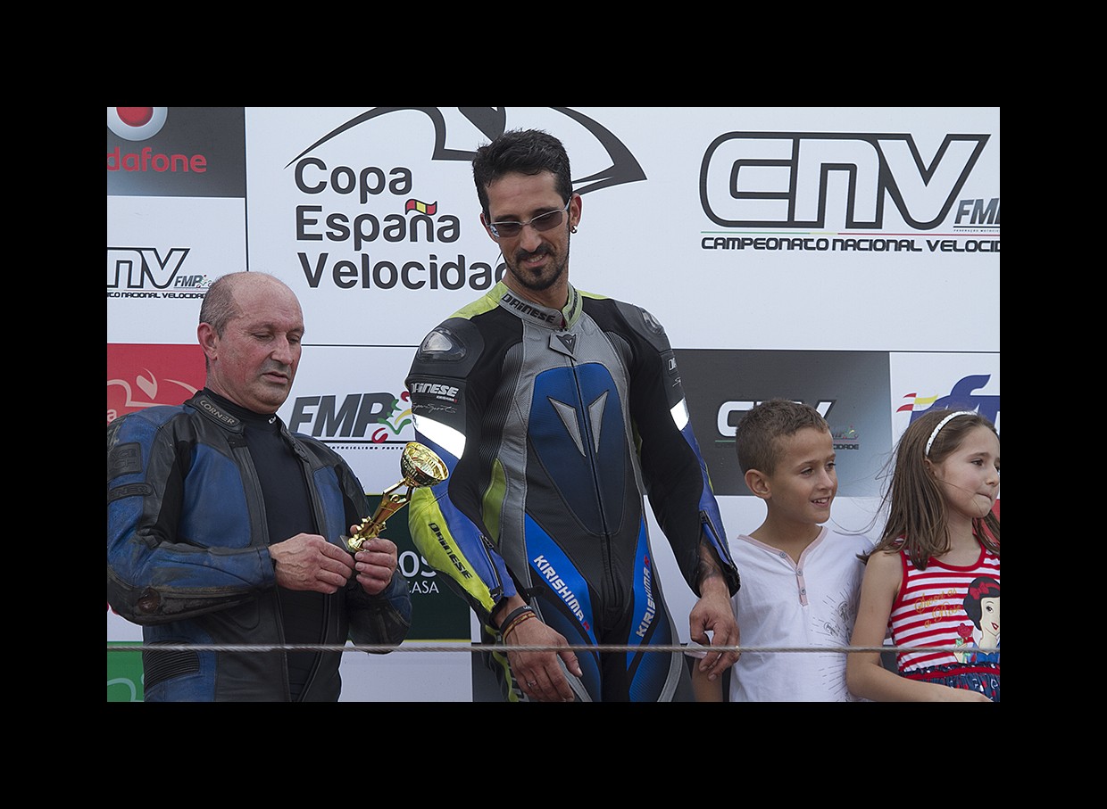 Campeonato Nacional de Velocidade Motosport Vodafone 2014 - Estoril III - 12,13 e 14  de Setembro Fotografias e Resumo da Prova   - Pgina 6 0LwRup