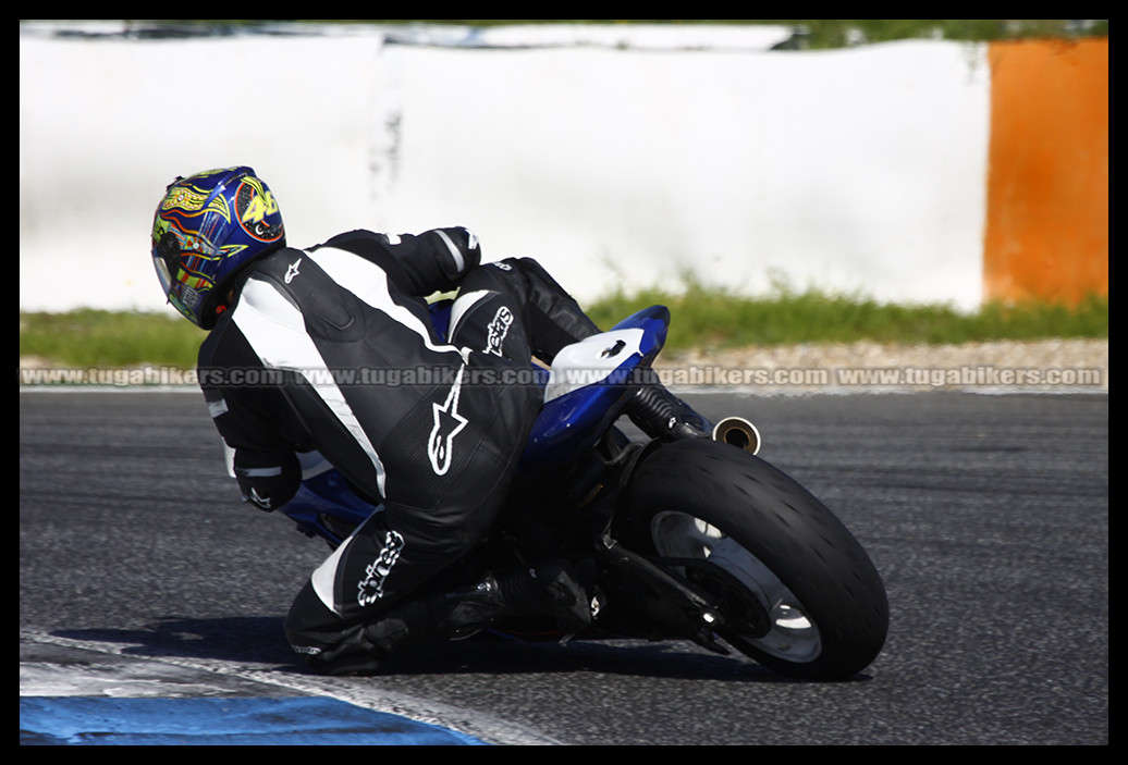 Track Day Motoval 25 e 26 Outubro 2014 Circuito do Estoril  - Pgina 4 FDhwtc