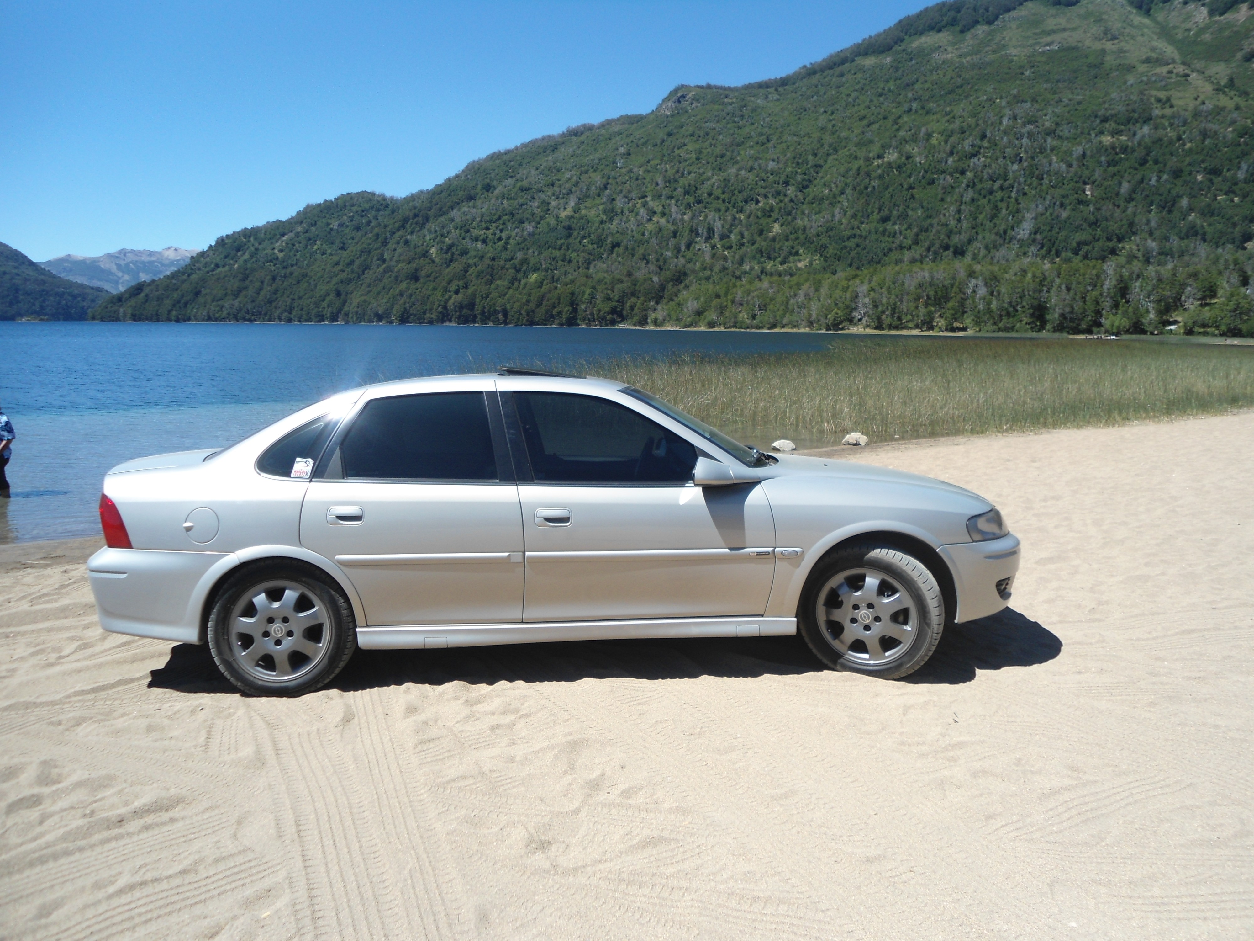 El vectra por San Martin de los Andes. VxLygS