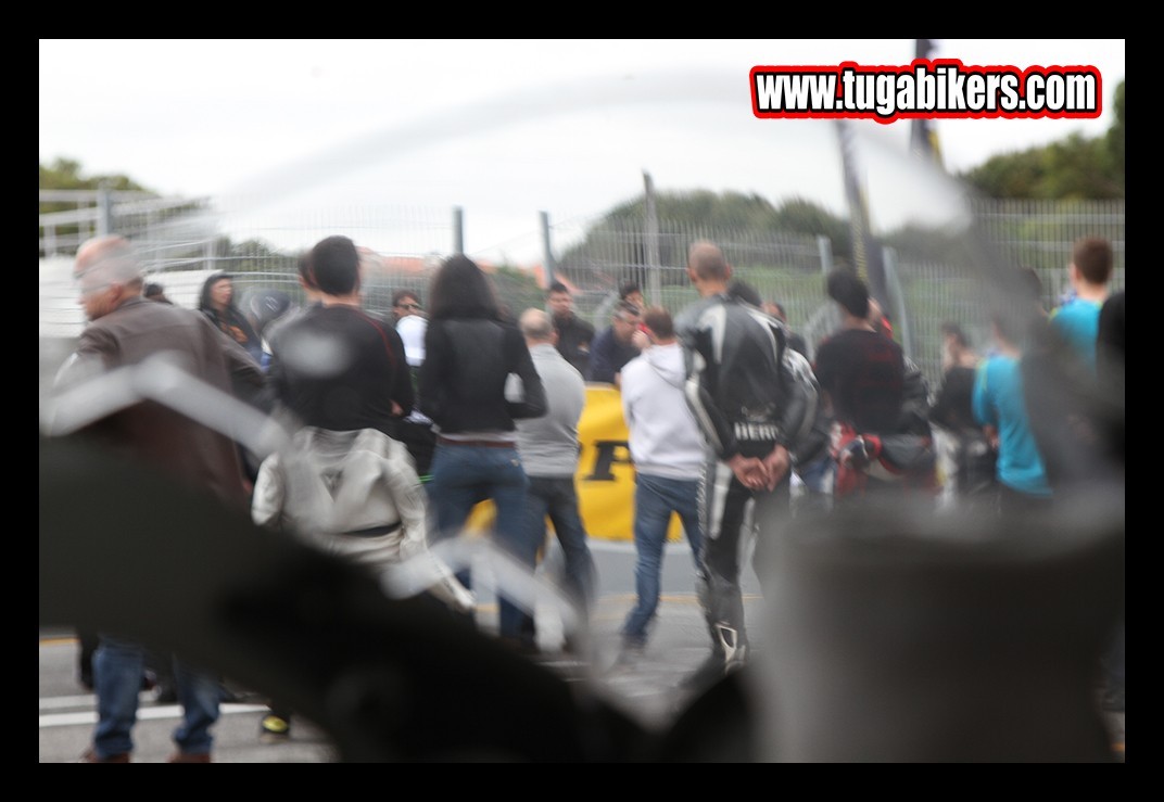 TRACK DAY MOTOVAL   1 e 2 de Maio 2015 CIRCUITO DO ESTORIL  WvMuGj