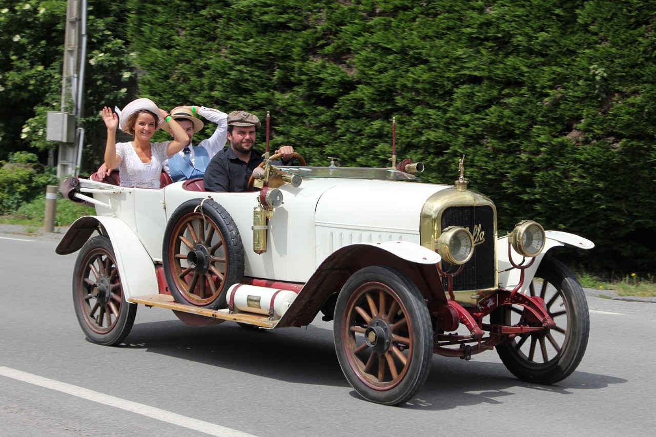 35 ème Tour de Bretagne des véhicules anciens 2015 89bmLj