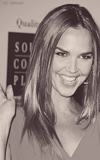 Arielle Kebbel CGySXF