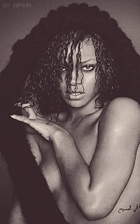 Rihanna Fenty Q0hFNc