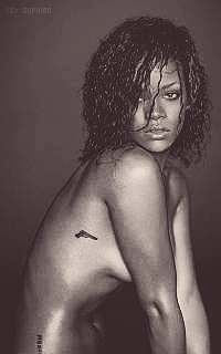 Rihanna Fenty Q8Ou3o