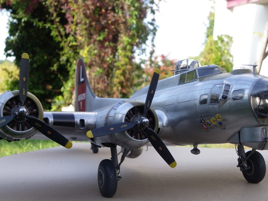 HK MODELS - BOEING B-17G - 1/32 WG6XSj