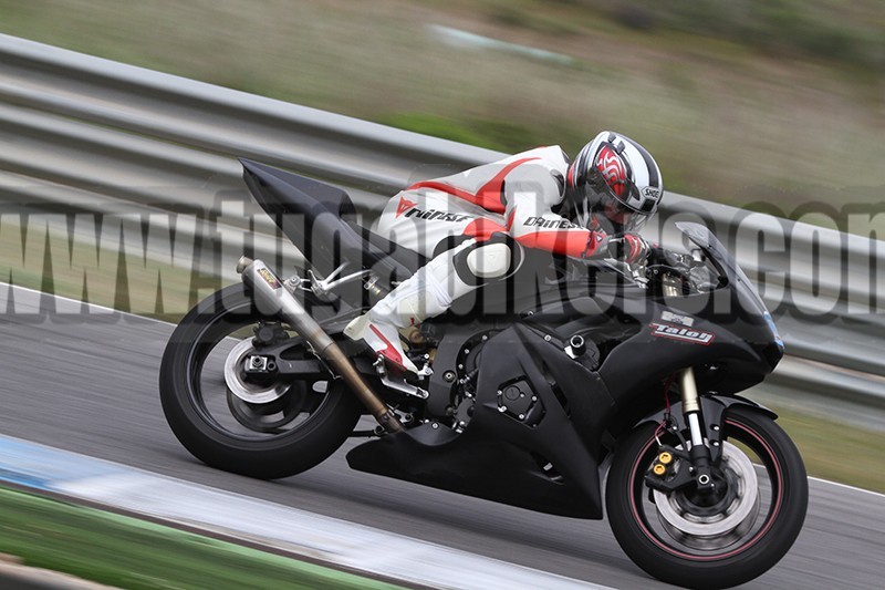 TRACK DAY MOTOVAL   1 e 2 de Maio 2015 CIRCUITO DO ESTORIL  - Pgina 3 WylBX8