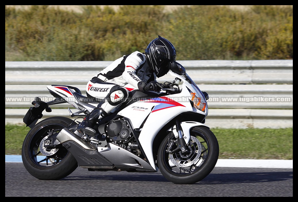 Track Day Motoval 25 e 26 Outubro 2014 Circuito do Estoril  - Pgina 4 IWt1x4