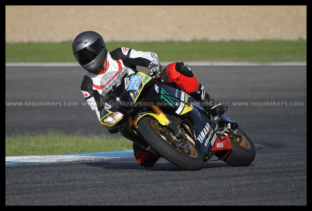 Track Day Motoval 25 e 26 Outubro 2014 Circuito do Estoril  - Pgina 2 YjCB43