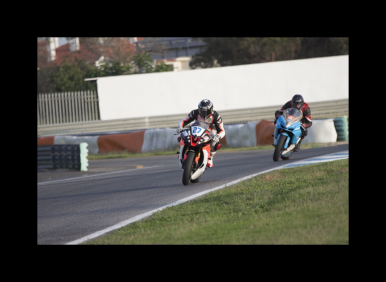 Track Day Motoval 25 e 26 Outubro 2014 Circuito do Estoril  - Pgina 6 TA1526